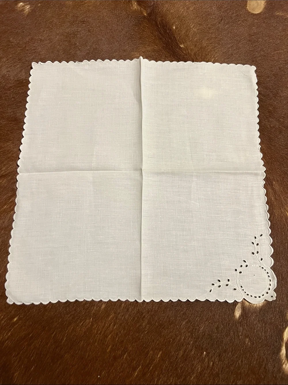 Vintage White Embroidered Cotton Napkins - Set of 7